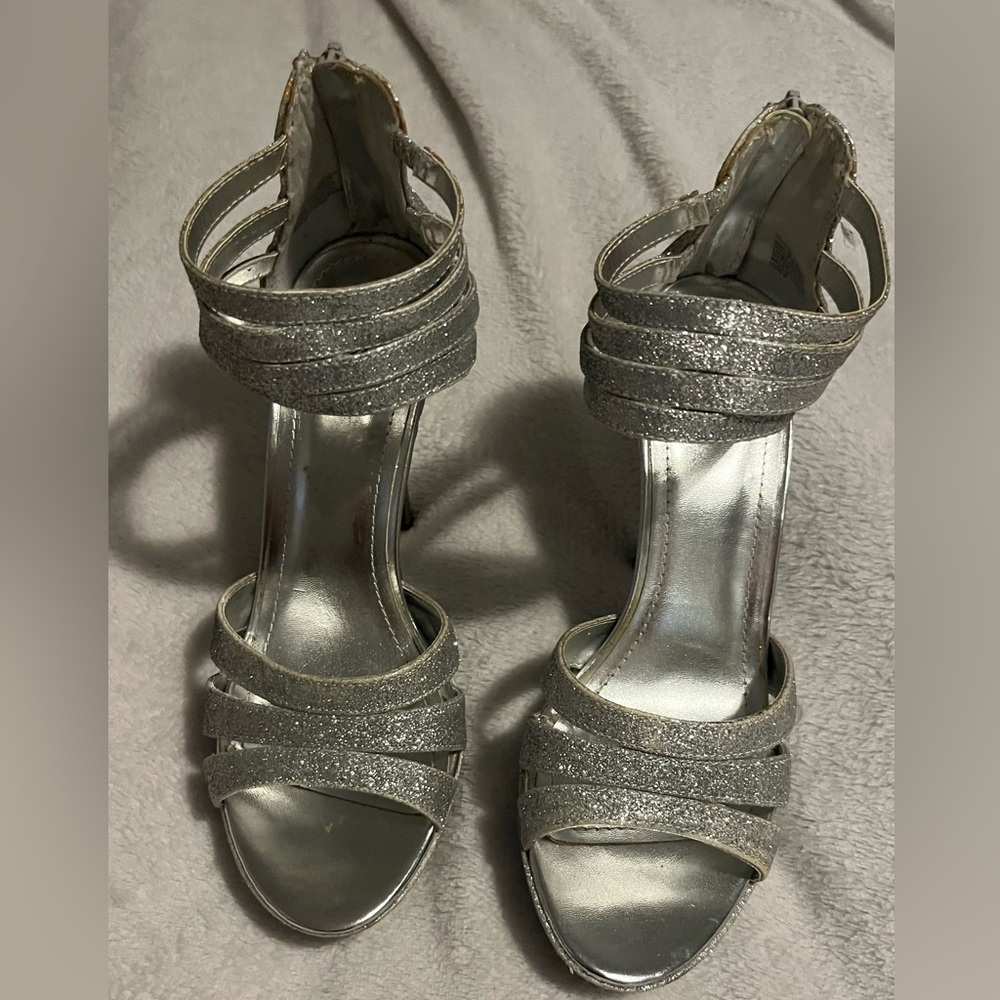 2 FOR $20! Kenneth Cole Unlisted Glittering Silver Heels
